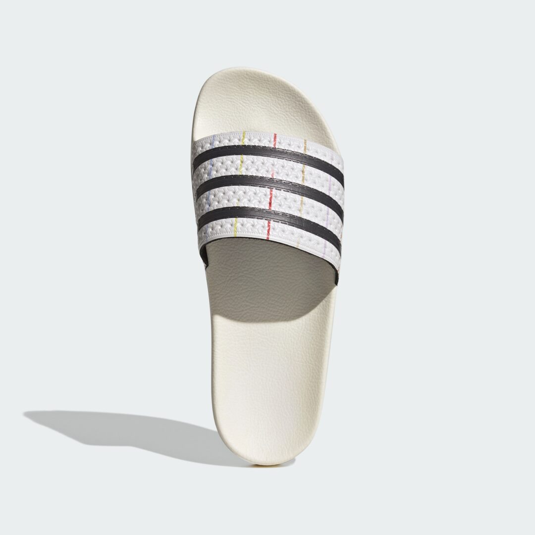 「サッカー日本代表 2026 アウェイ ユニフォーム」のデザインを採用したadidas Originals TREFOIL SLIDE JFA “White/Black”が2026年 6/26 発売 (アディダス オリジナルス トレフォイル サンダル) [KZ9400]
