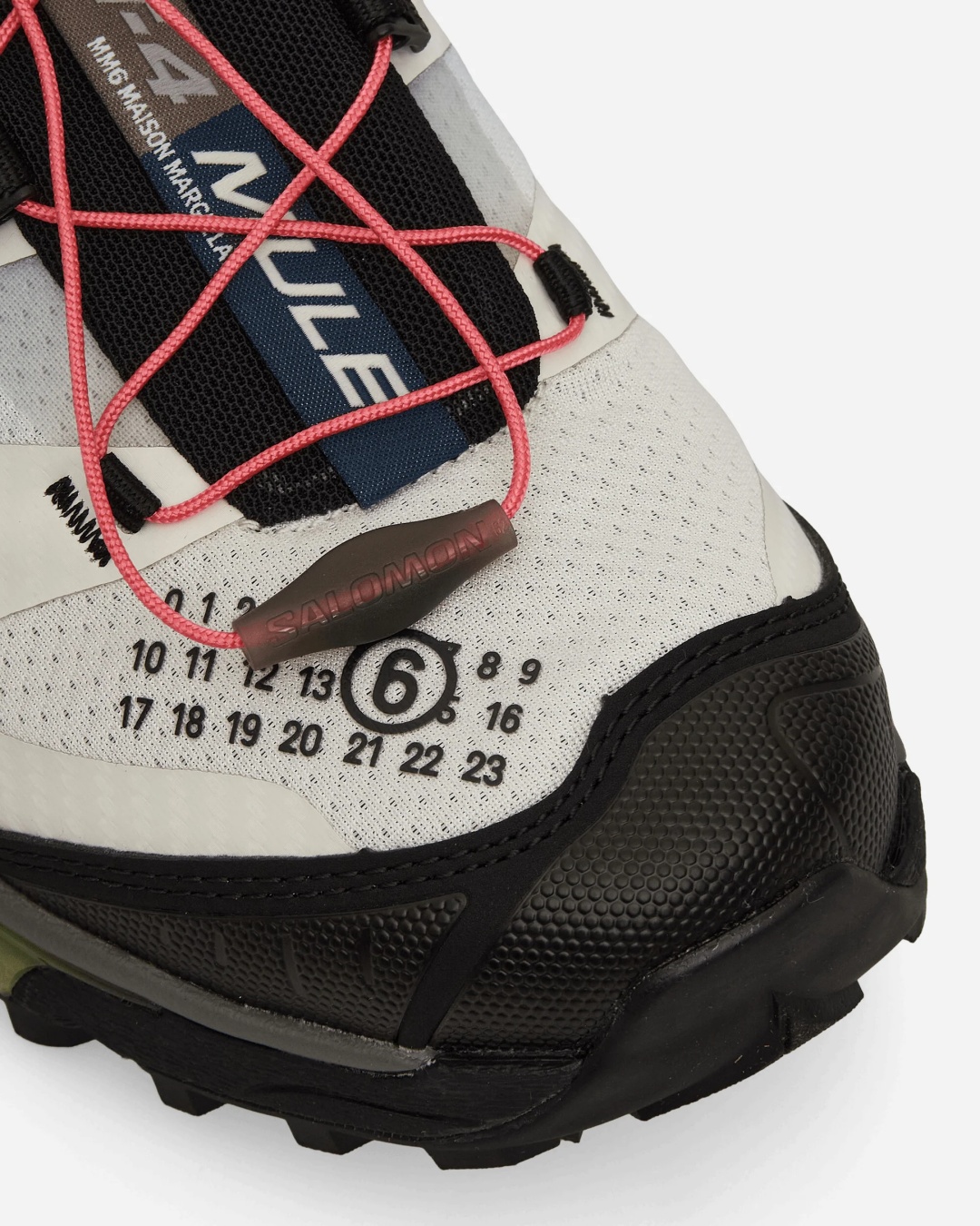 【2026年 6/18 発売予定】MM6 Maison Margiela x Salomon XT-4 MULE “Vanilla Ice/Black” (エムエム6 メゾン マルジェラ サロモン ミュール) [SH1WS0017 HB425/SH1WS0017 HB424]