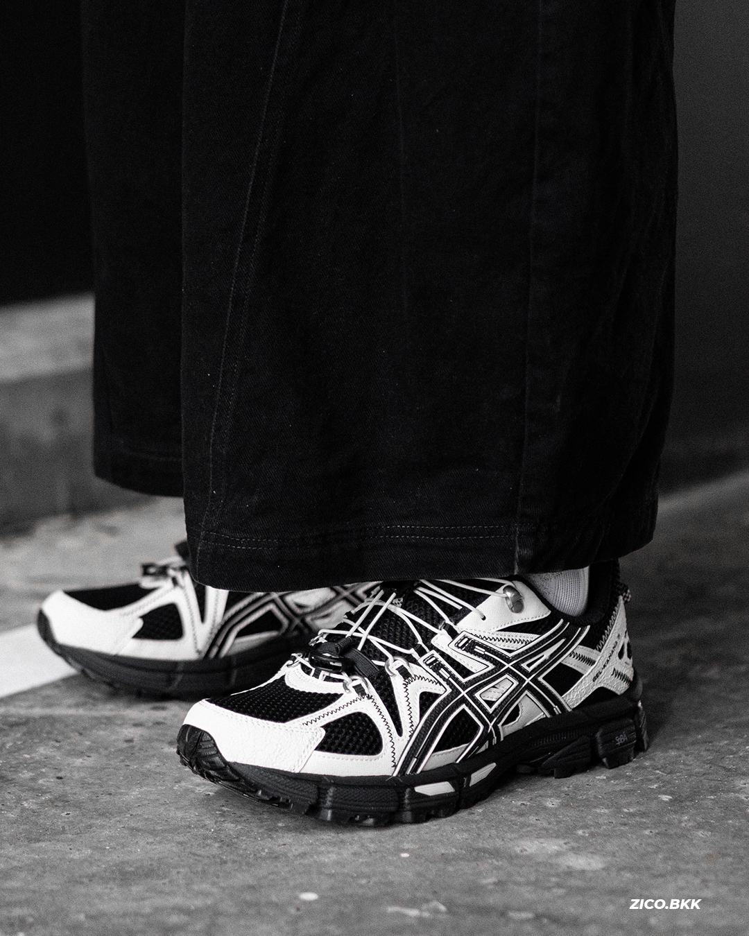 【海外発売】ASICS GEL-KAHANA 8 FL “Black/White” (アシックス ゲルカハナ “ブラック/ホワイト”) [1011B828.001]
