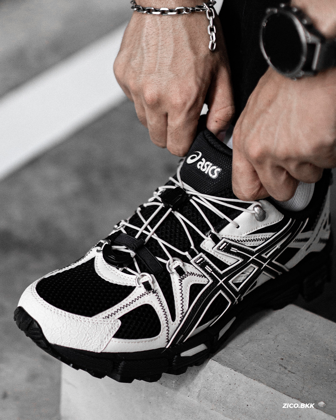 【海外発売】ASICS GEL-KAHANA 8 FL “Black/White” (アシックス ゲルカハナ “ブラック/ホワイト”) [1011B828.001]