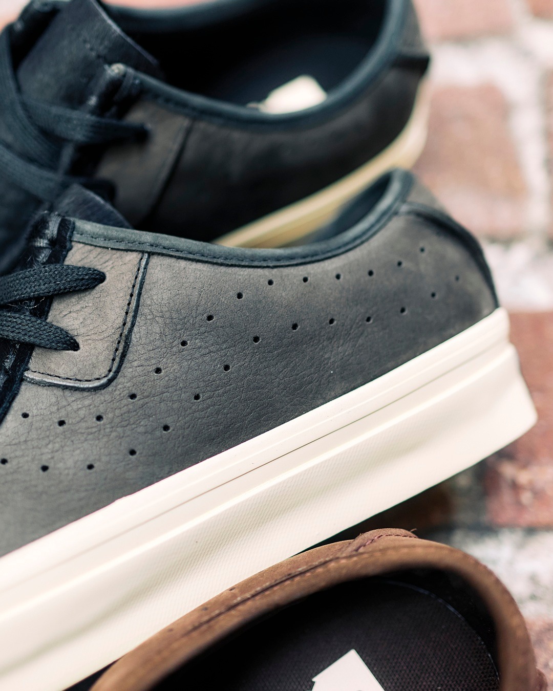 【2026年 7/1 発売】VANS PREMIUM SF MOC LOW (バンズ プレミアム モック ロー) [VN000Z3XGBA/VN000Z3XI97]