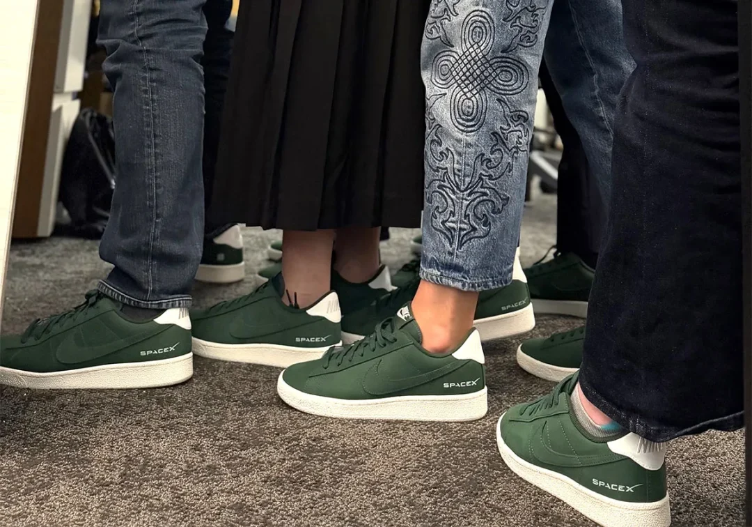 スペースX ロゴカスタムしたNIKE TENNIS CLASSIC “Fir/Sail”が登場 (Space Exploration Technologies Corp SpaceX SPCX ナイキ テニス クラシック)