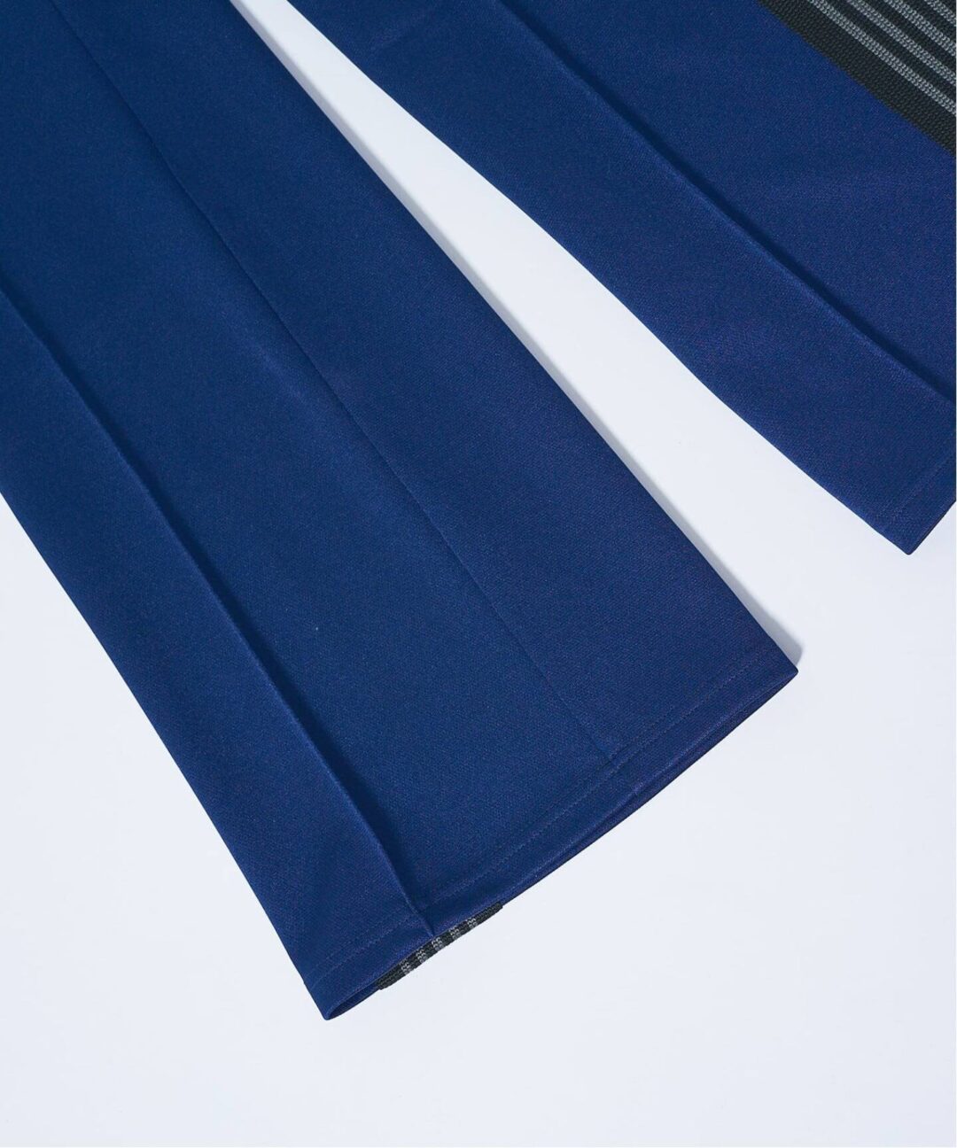 NEEDLES × EDIFICE 2026 SS 別注 “Track Pants Flare Navy”が発売 (ニードルズ エディフィス)