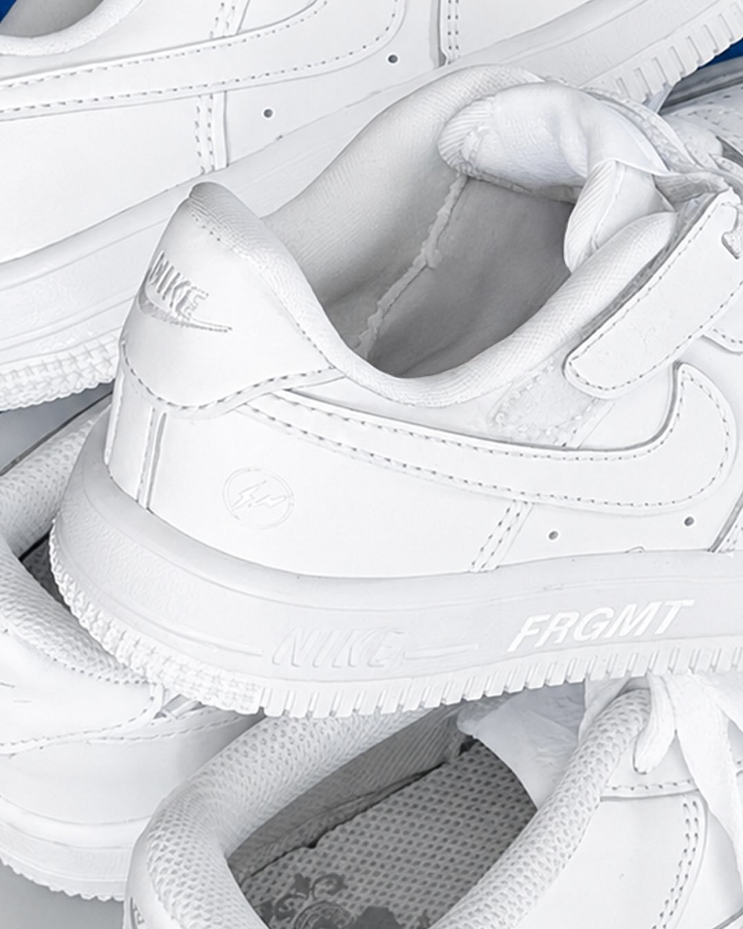 藤原ヒロシ/FRAGMENTのキッズアパレル「frgmtmini」× NIKE AIR FORCE 1 LOW KIDS “Triple White”が2026年 6/25 18:00 発売 (フラグメントミニ ナイキ エア フォース ロー)