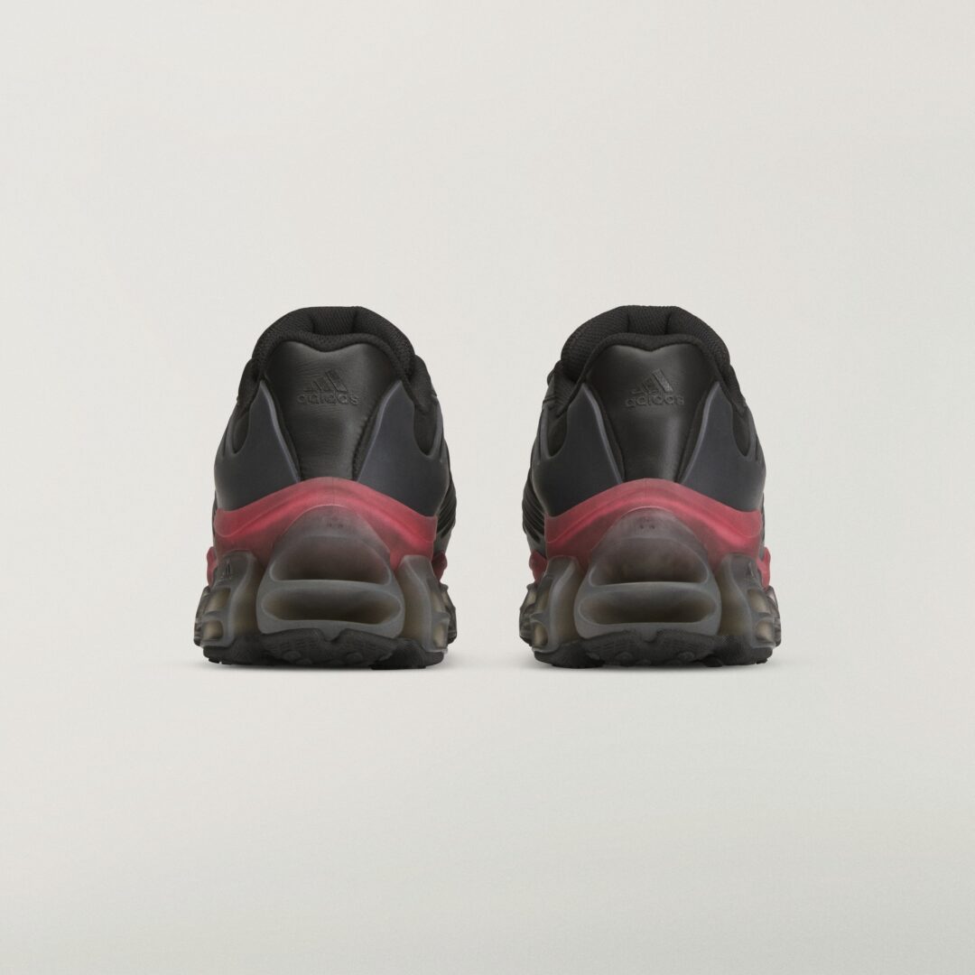 【2026年 6/10 発売】Willy Chavarria × adidas Originals 2026 SS MEGARIDE AG “Core Black/Red” (ウィリーチャバリア アディダス オリジナルス メガライド “ブラック/レッド”) [KJ2041]
