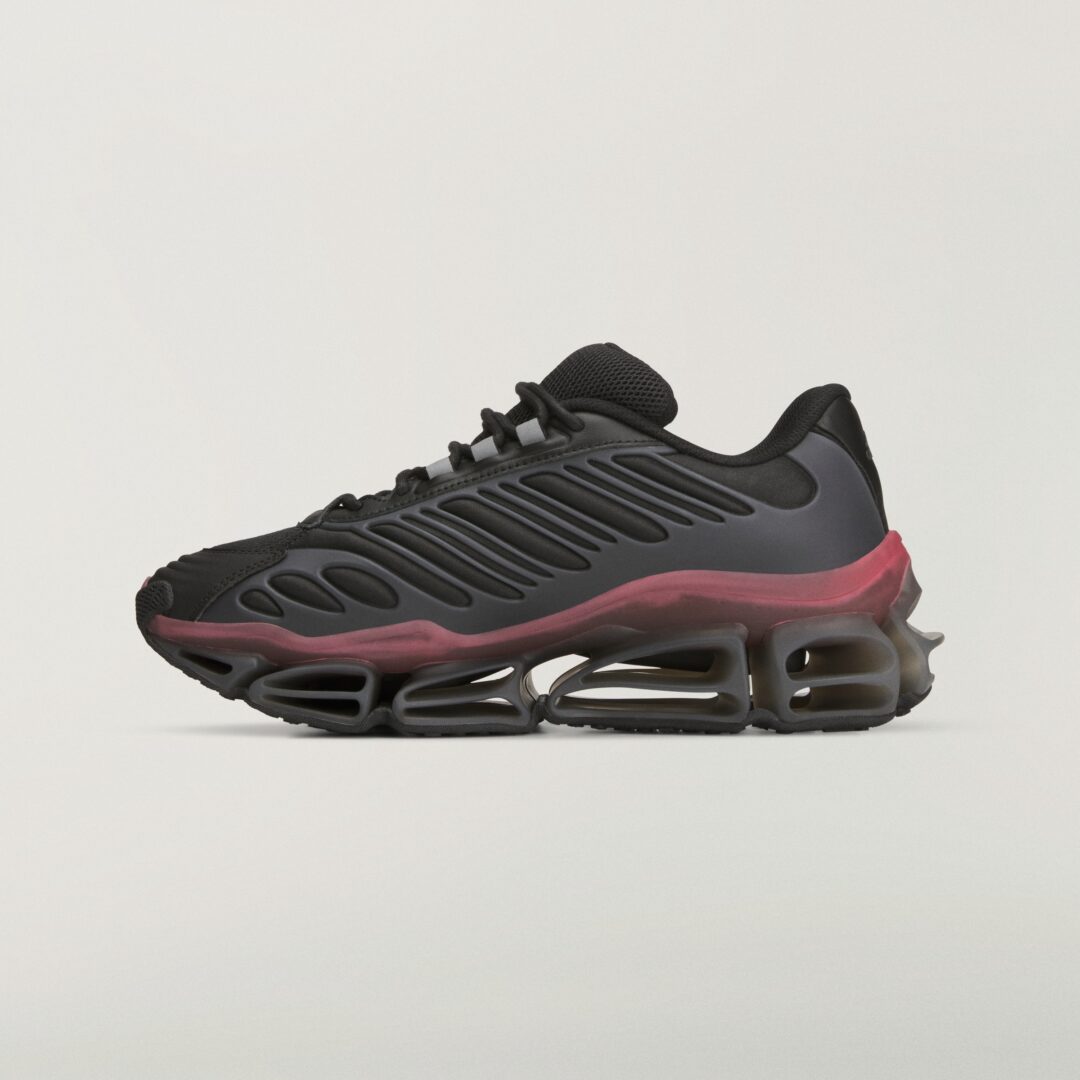 【2026年 6/10 発売】Willy Chavarria × adidas Originals 2026 SS MEGARIDE AG “Core Black/Red” (ウィリーチャバリア アディダス オリジナルス メガライド “ブラック/レッド”) [KJ2041]