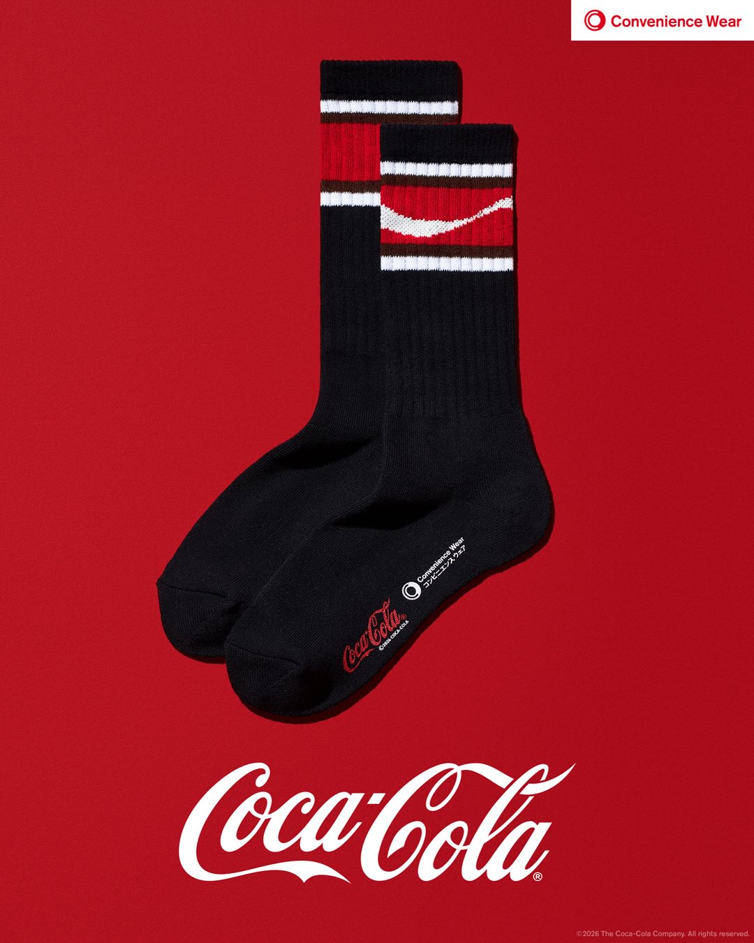 コカ･コーラ × ファミマ コンビニエンスウェア コラボアイテムが2026年 6/5 発売 (Coca-Cola)