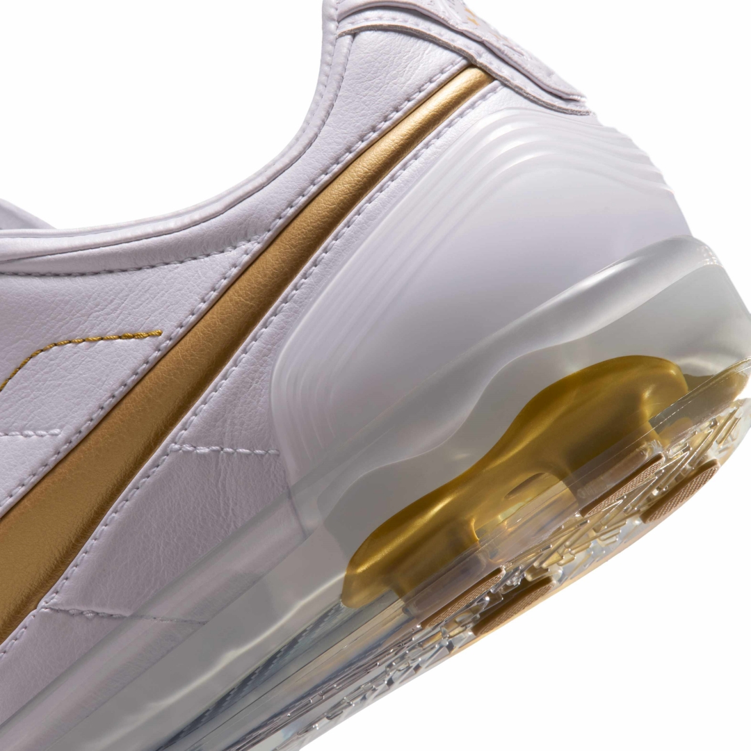【2026年 発売予定】NIKE CRYOSHOT TIEMPO LEGEND R10 “Ronaldinho/White/Metallic Gold” (ナイキ クライオショット ティエンポ レジェンド “ロナウジーニョ/ホワイト/ゴールド”) [IQ8164-100]