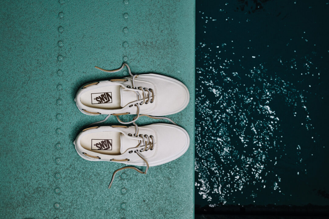 VANS ブランドの原点「Authentic」にフォーカスしたモヘア素材とスタッズで彩る新作コレクションが2026年 6/18 発売 (バンズ オーセンティック)