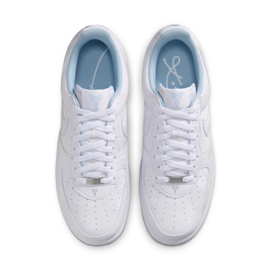 【2026年 7/1 発売】Kobe Bryant × NIKE AIR FORCE 1 LOW “White/Armory Blue” (コービー・ブライアント ナイキ エア フォース 1 ロー “ホワイト/アーモリーブルー”) [IB0018-103]