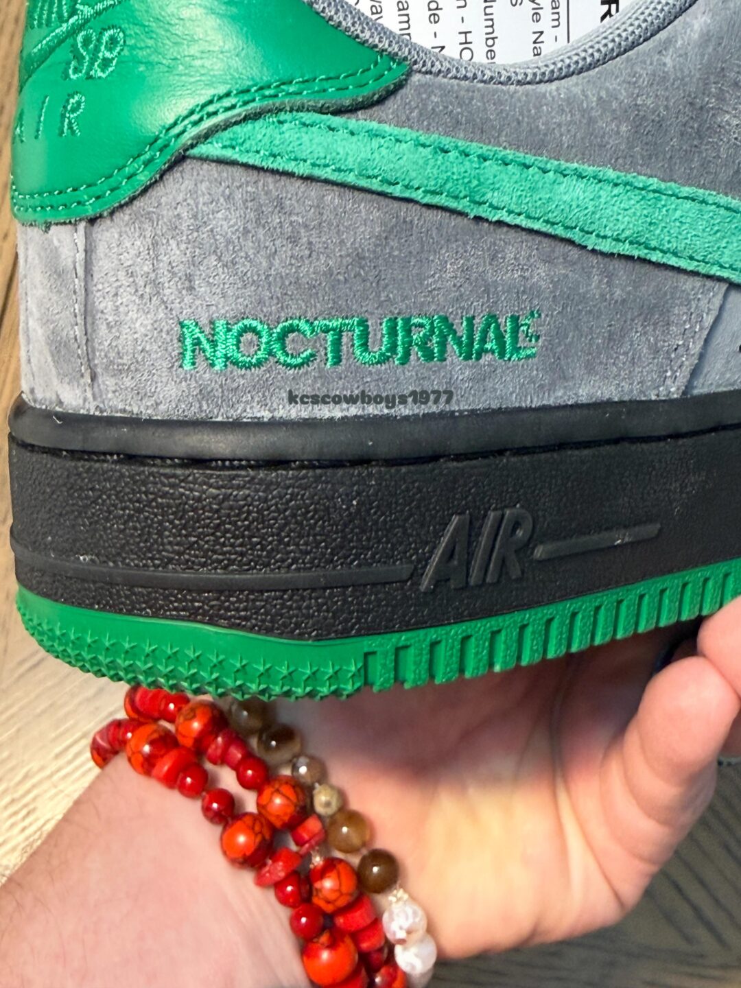 【2026年 秋 発売予定】Nocturnal x NIKE SB AIR FORCE 1 LOW “Color of the Month/Cool Grey/Court Green” (ノクターナル ナイキ エア フォース 1 ロー “カラー オブ ザ マンス/グレー/グリーン”) [IV6099-003]