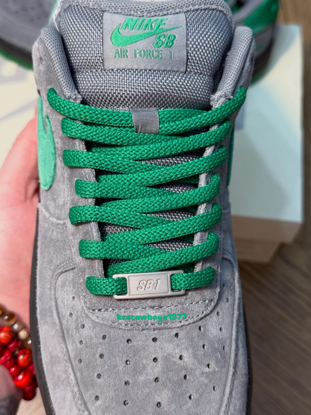 【2026年 秋 発売予定】Nocturnal x NIKE SB AIR FORCE 1 LOW “Color of the Month/Cool Grey/Court Green” (ノクターナル ナイキ エア フォース 1 ロー “カラー オブ ザ マンス/グレー/グリーン”) [IV6099-003]