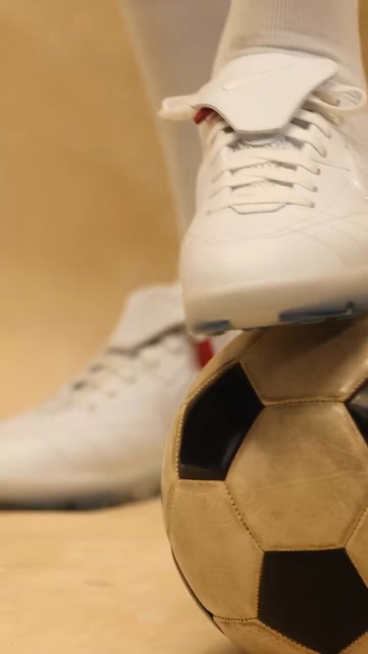 【2026年 6/11 & 6/16 発売予定】Jacquemus × NIKE CRYOSHOT “X2: NIKE ’26 COLLAB KITS/White” (ジャックムス ナイキ クライオショット “コラボキット/ホワイト”) [IO0619-100]