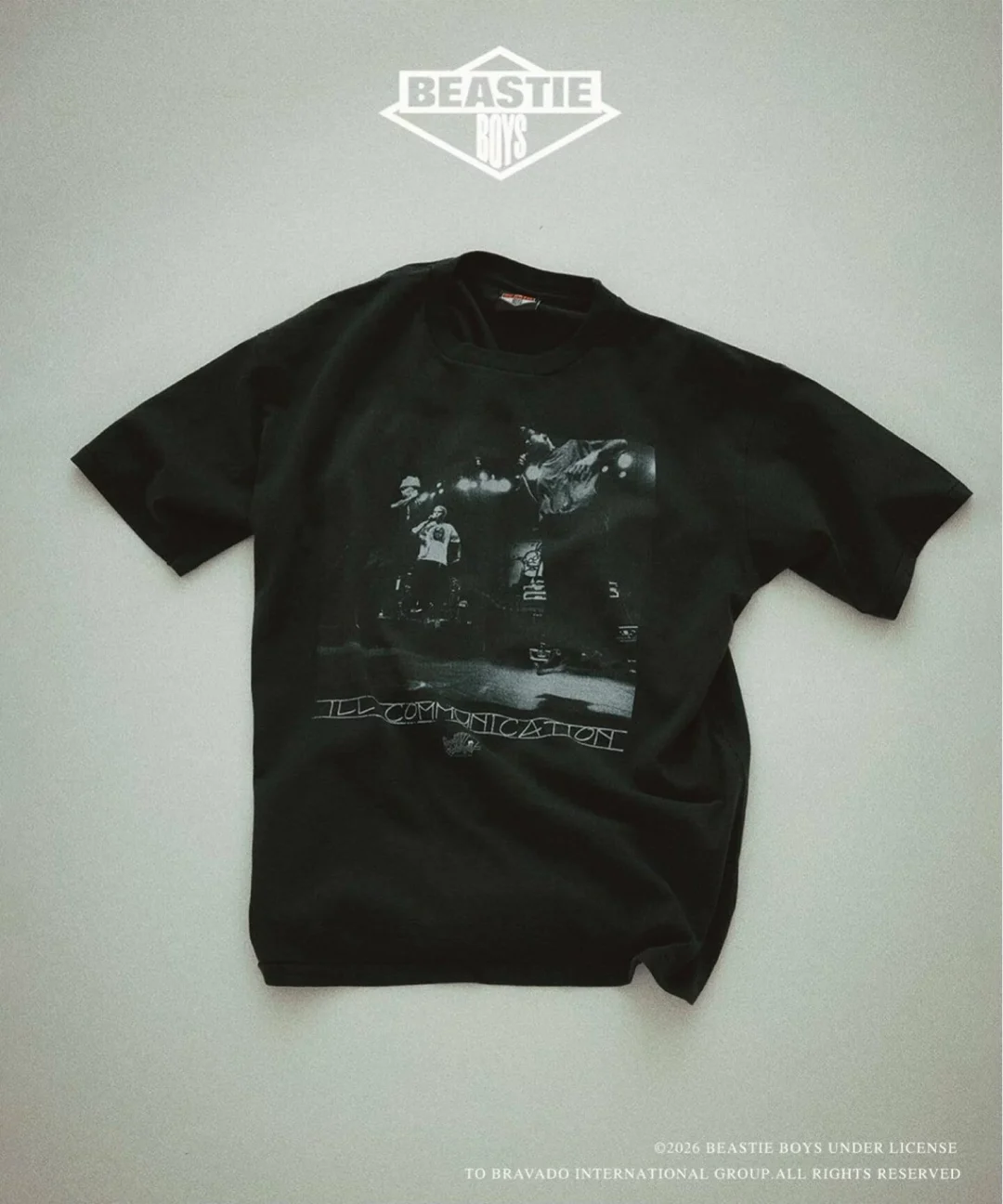 JOURNAL STANDARD relume “BEASTIE BOYS / ビースティ・ボーイズ 別注 ヴィンテージ加工 プリントTシャツ”が発売 (ジャーナルスタンダード)