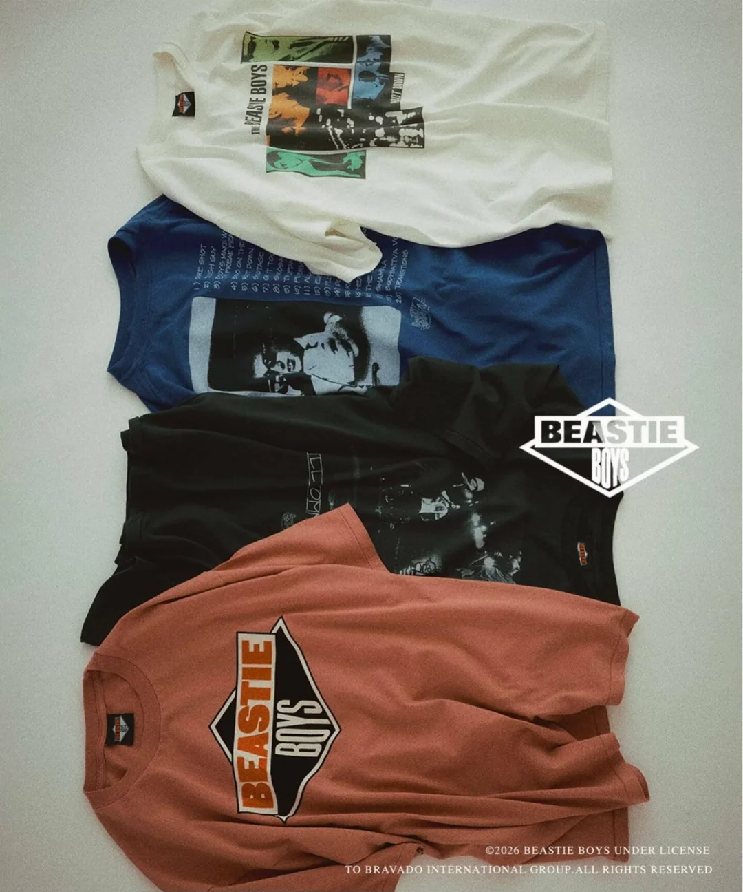 JOURNAL STANDARD relume “BEASTIE BOYS / ビースティ・ボーイズ 別注 ヴィンテージ加工 プリントTシャツ”が発売 (ジャーナルスタンダード)