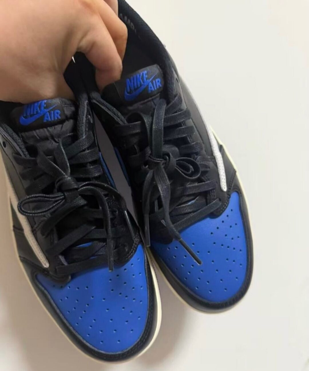 【未発売】FRAGMENT × Travis Scott × NIKE AIR JORDAN 1 LOW SP “Black/Sail/Sports Royal” (フラグメント トラヴィス・スコット ナイキ エア ジョーダン ロー “ブラック/セイル/スポーツロイヤル”) [DM7866-014]