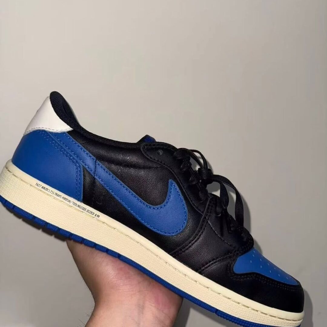 【未発売】FRAGMENT × Travis Scott × NIKE AIR JORDAN 1 LOW SP “Black/Sail/Sports Royal” (フラグメント トラヴィス・スコット ナイキ エア ジョーダン ロー “ブラック/セイル/スポーツロイヤル”) [DM7866-014]