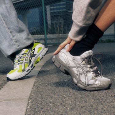 【2026年 6/19 発売】ASICS GEL-STRATUS MC "CONCRETE/LIME ZEST" (アシックス ゲル ストラタス) [1203B219.020/1203B219.300]