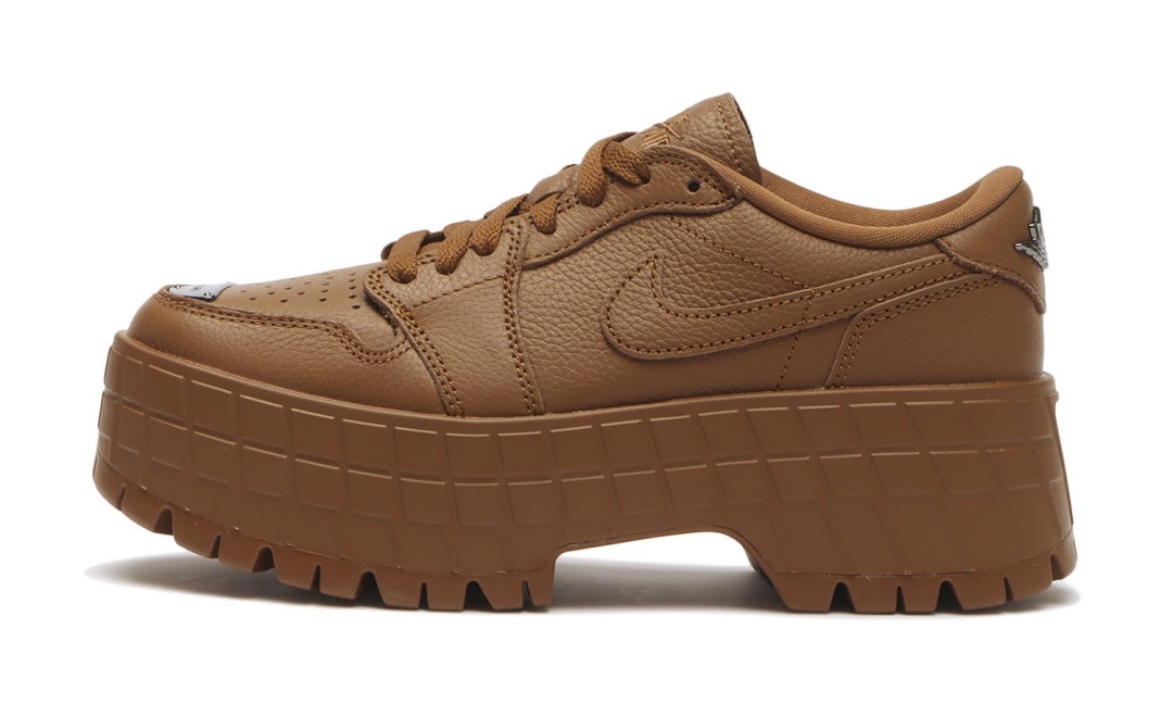 【2026年 6/16 発売】NIKE W AIR JORDAN 1 LOW BROOKLYN “Light British Tan/Black” (ナイキ エア ジョーダン 1 ロー ブルックリン “ライトブリティッシュタン/ブラック”) [IX5431-281]