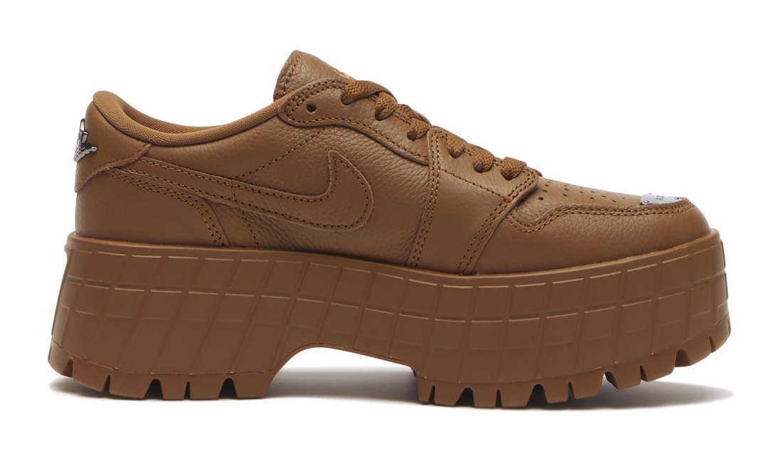 【2026年 6/16 発売】NIKE W AIR JORDAN 1 LOW BROOKLYN “Light British Tan/Black” (ナイキ エア ジョーダン 1 ロー ブルックリン “ライトブリティッシュタン/ブラック”) [IX5431-281]