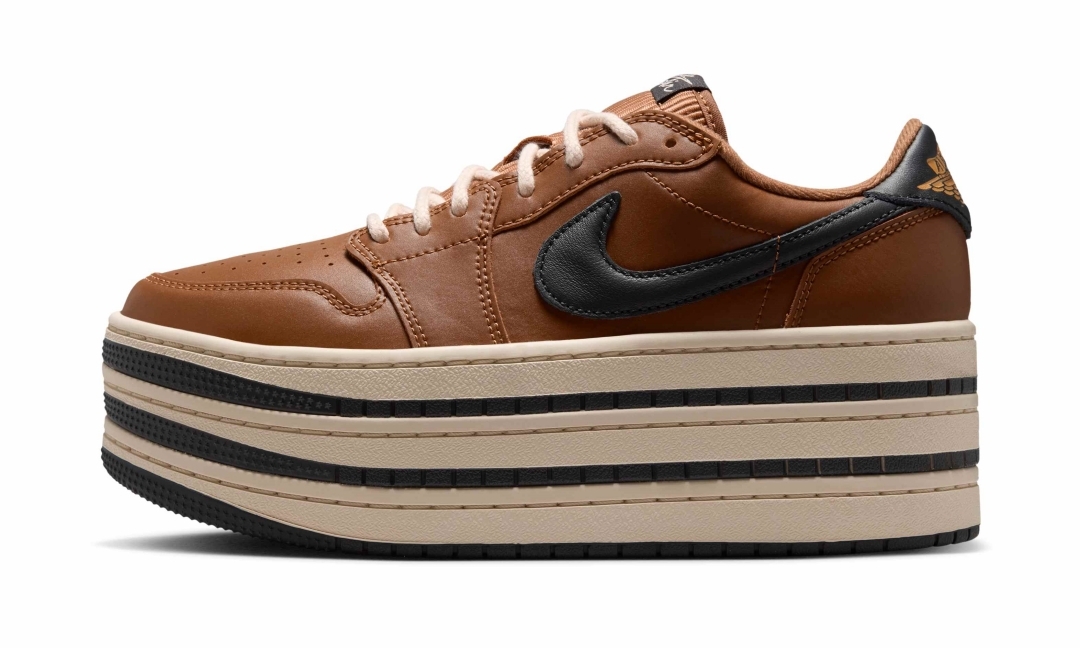 【2026年 発売予定】NIKE W AIR JORDAN 1 TRIPLE STACK “Light British Tan/Metallic Gold” (ナイキ エア ジョーダン トリプルスタック “ライトブリティッシュタン/メタリックゴールド”) [IV5086-200]