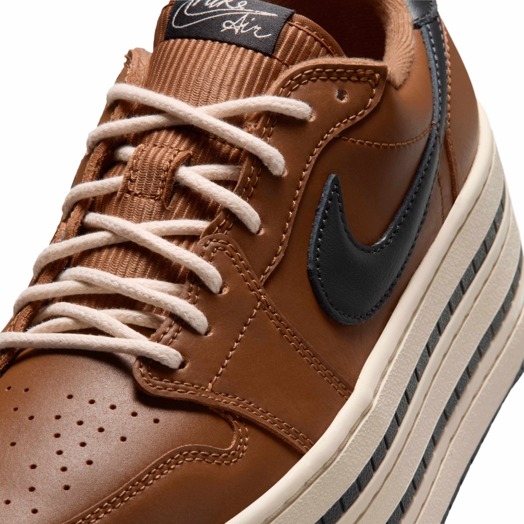 【2026年 発売予定】NIKE W AIR JORDAN 1 TRIPLE STACK “Light British Tan/Metallic Gold” (ナイキ エア ジョーダン トリプルスタック “ライトブリティッシュタン/メタリックゴールド”) [IV5086-200]