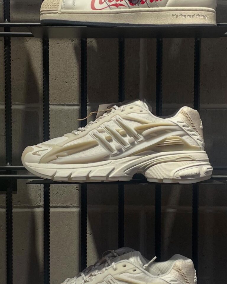 【2026年 7/15 発売予定】Pharrell Williams x adidas Originals JELLYFISH “Triple White” (ファレル・ウィリアムス アディダス オリジナルス ジェリーフィッシュ) [KH6730]