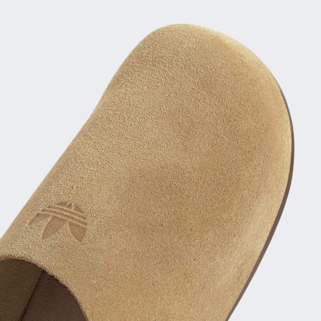 【2026年 6/12 発売】adidas Originals ADIMULE SLIDE “Core Black/Golden Beige” (アディダス オリジナルス アディミュール スライド “ブラック/ベージュ”) [JQ4367/JR3587]