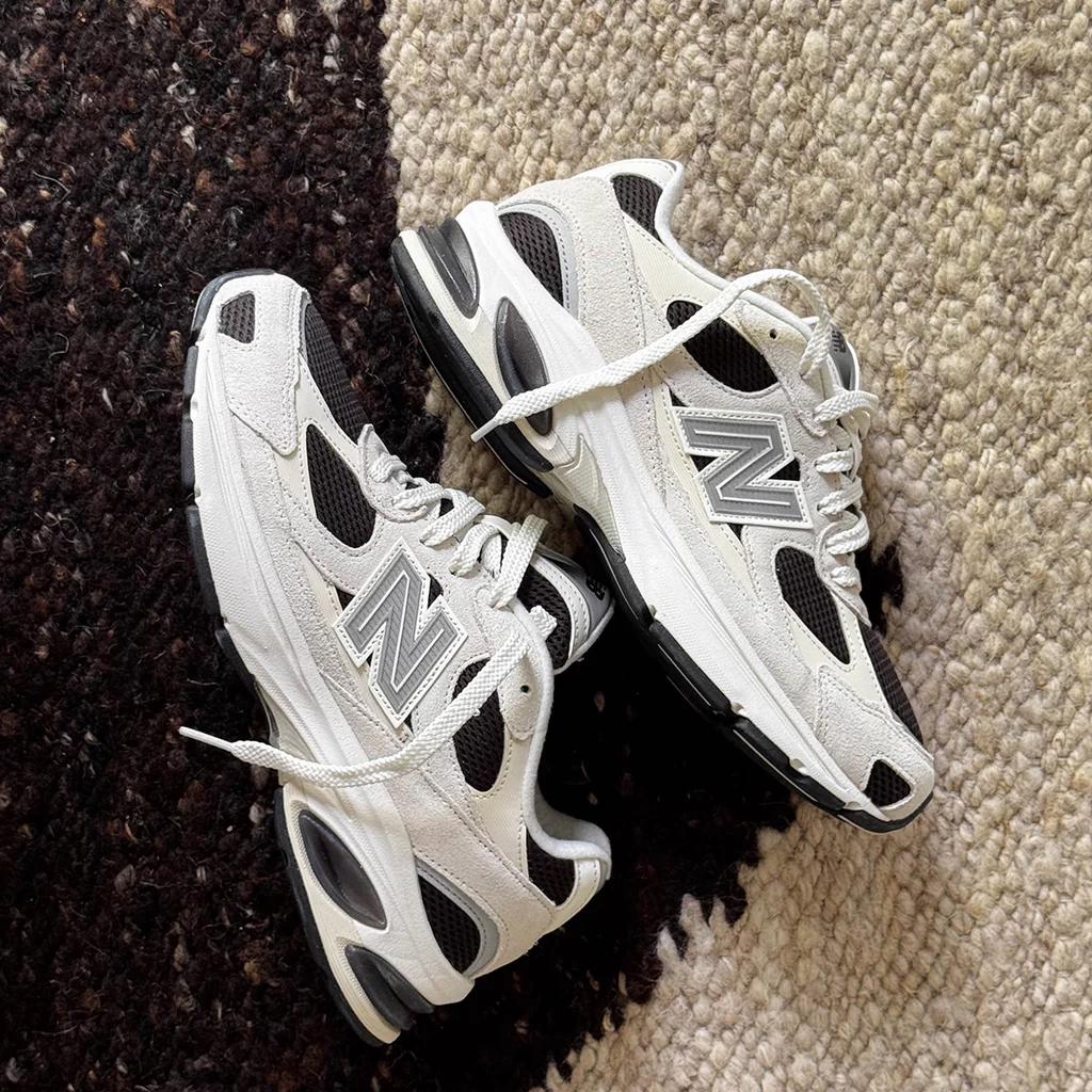 【2026年 発売】New Balance U2010 7SQ “Sea Salt/Black Cement” (ニューバランス) [U20106OK]