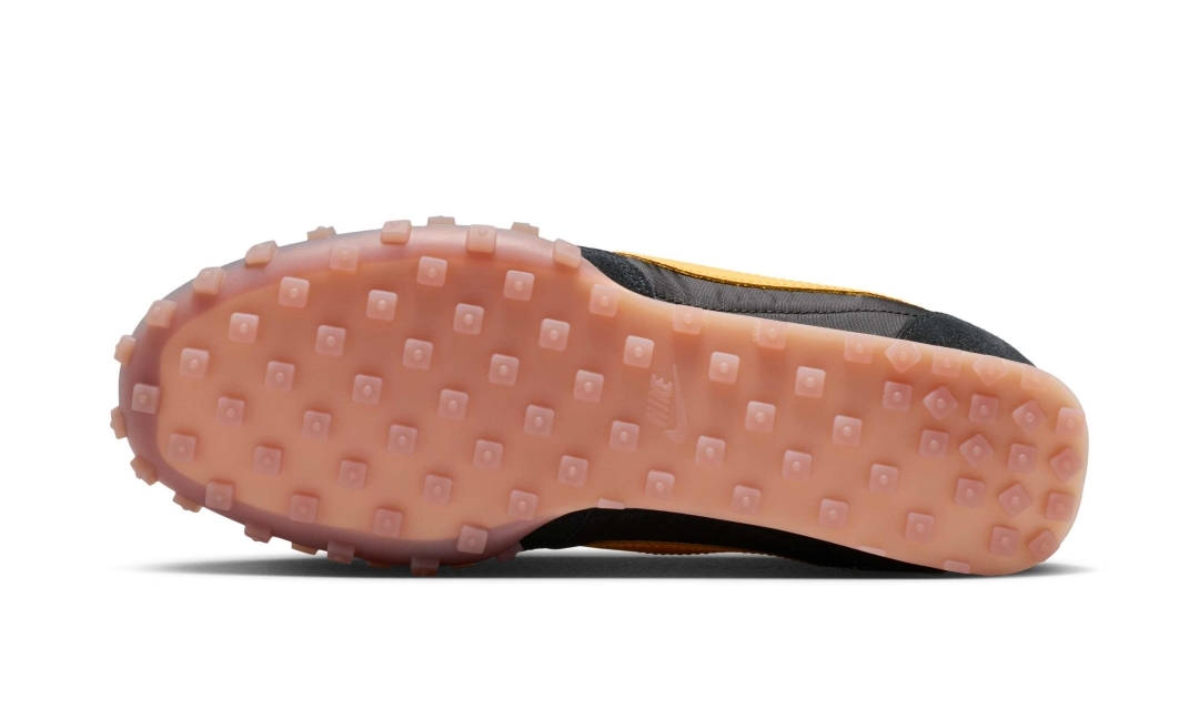 【2026年 6/7 発売】NIKE WAFFLE RACER “Black/University Gold” (ナイキ ワッフル レーサー “ブラック/ユニバーシティゴールド”) [IM8658-101]