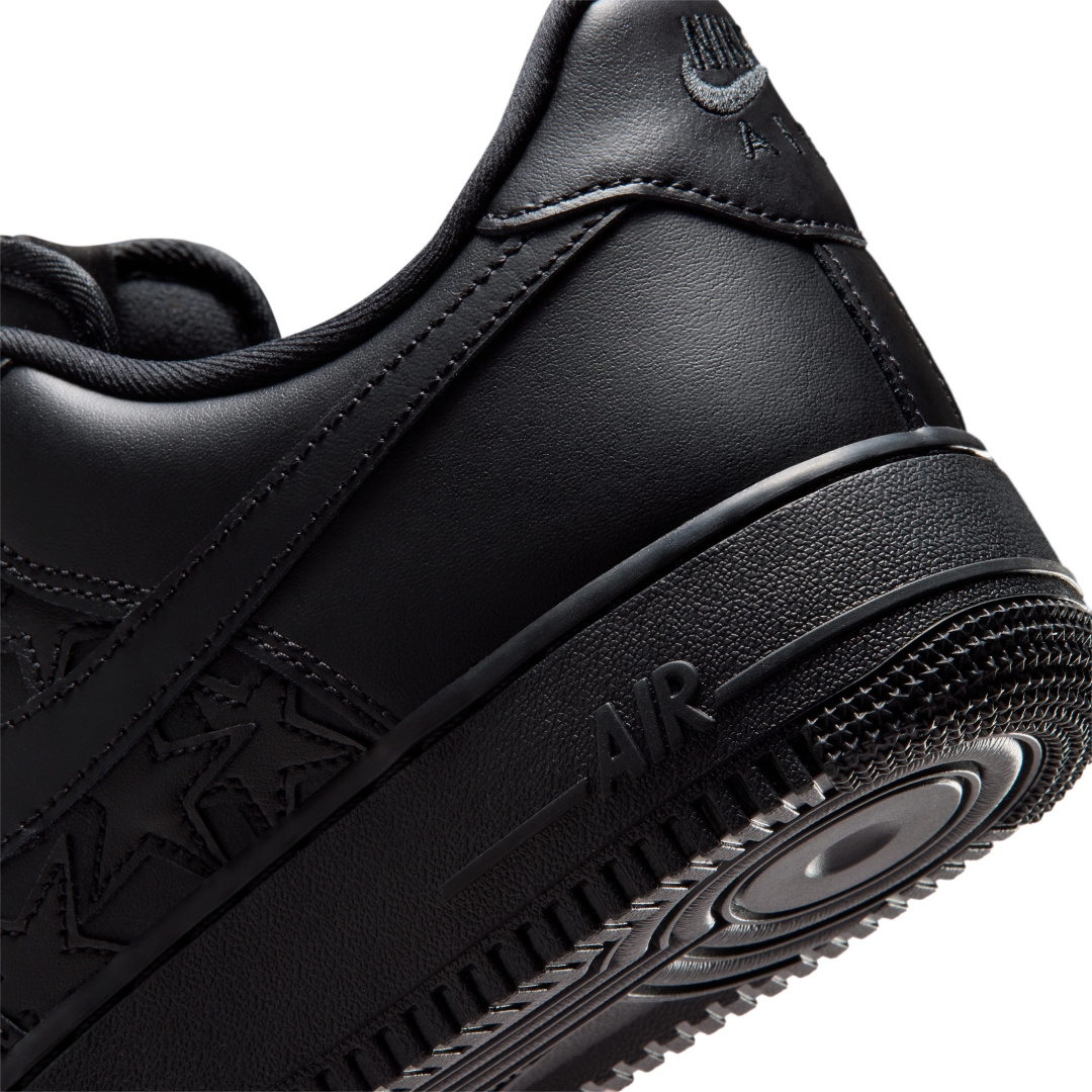 【2026年 発売予定】NIKE AIR FORCE 1 LOW “Black Stars” (ナイキ エア フォース 1 ロー “ブラックスターズ”) [IM5750-001]