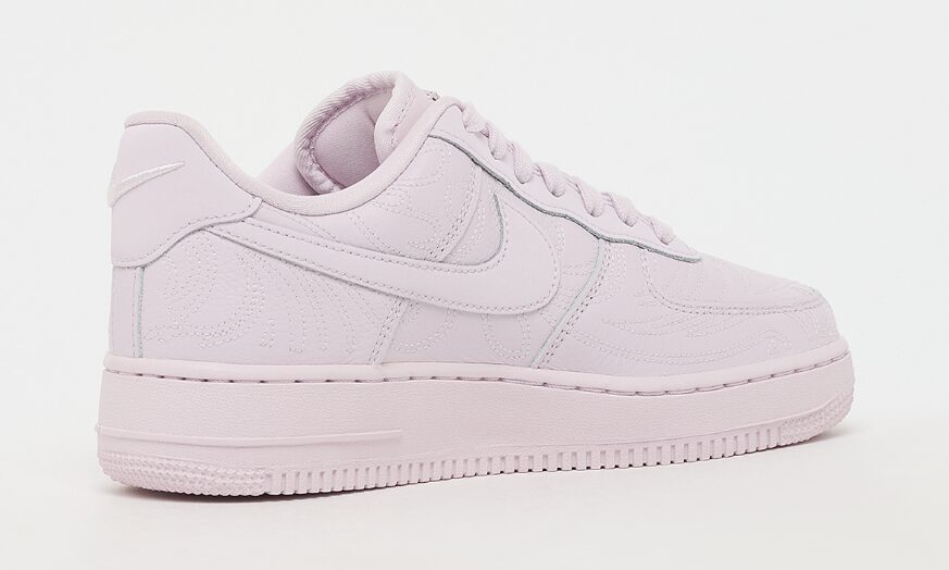 【2026年 発売予定】NIKE W AIR FORCE 1 07 LOW  PREMIUM “Bleached Lilac” (ナイキ エア フォース 1 ロー プレミアム “ライラック”) [IO4842-500]