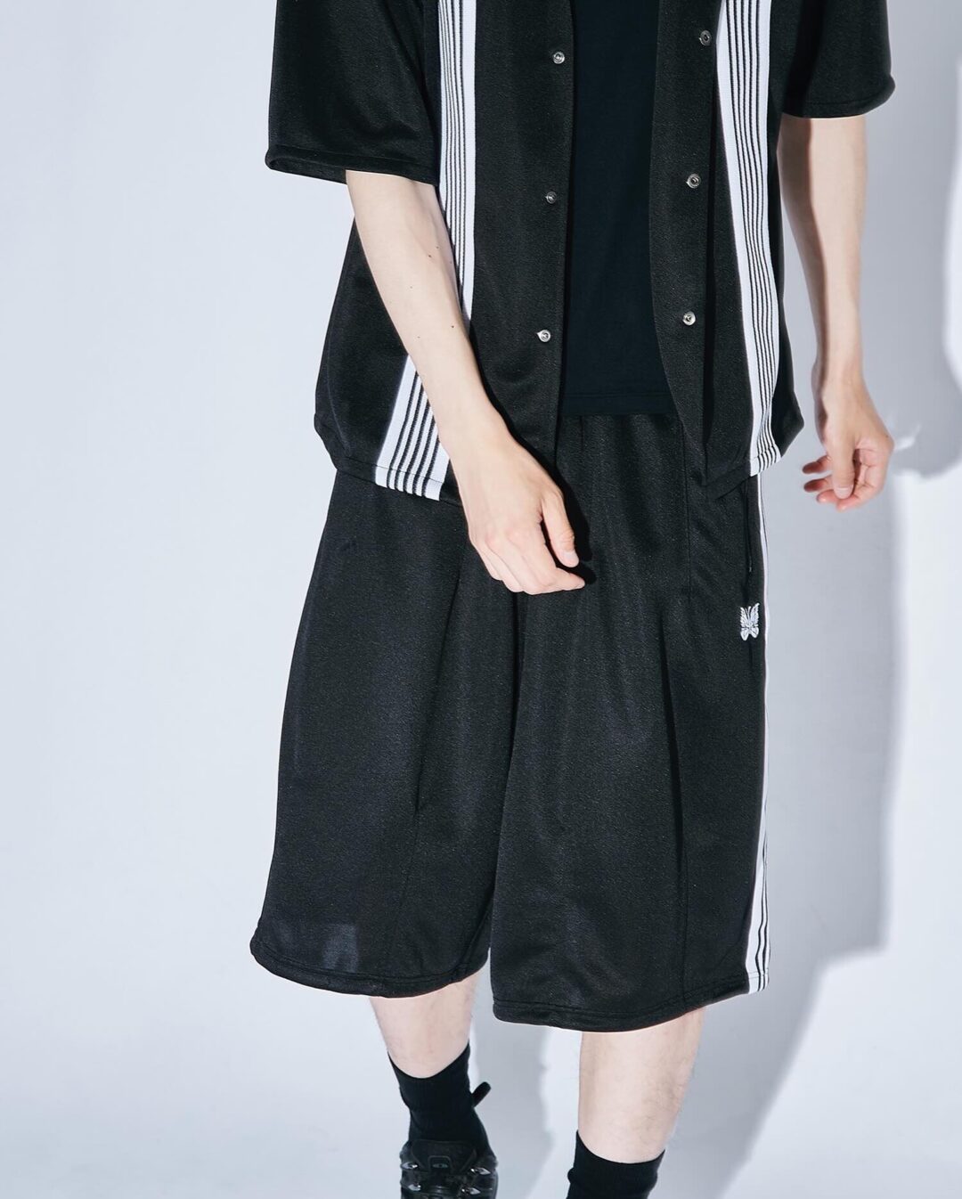 NEEDLES × STUDIOUS 2026 SS 別注 新作 “ Track Short Sleeve Shirt & H.D. Track Pant Shorts – Poly Smooth“が6/4 19:00 発売 (ニードルズ ステュディオス)