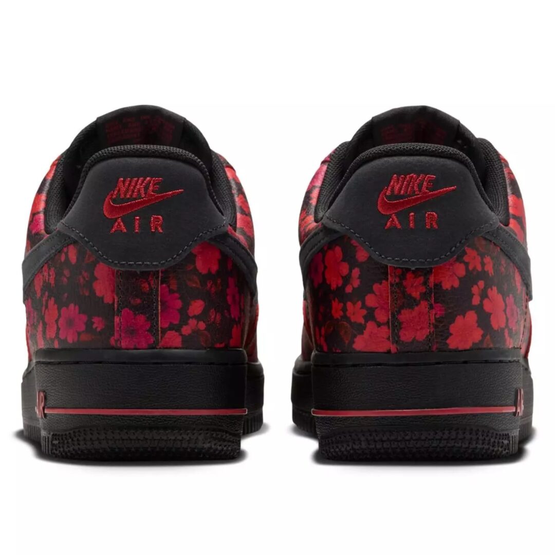 【2026年 発売】LIBERTY × NIKE AIR FORCE 1 LOW QS “Floral/Light Crimson/Black” (リバティ ナイキ エア フォース ロー “フローラル/ライトクリムゾン/ブラック”) [744067-600]