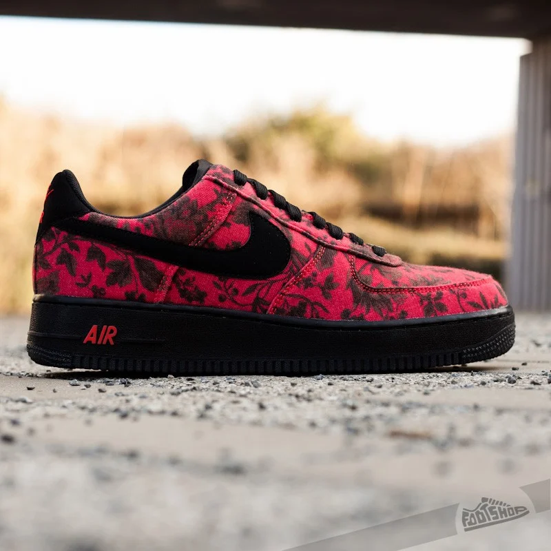【2026年 発売】LIBERTY × NIKE AIR FORCE 1 LOW QS “Floral/Light Crimson/Black” (リバティ ナイキ エア フォース ロー “フローラル/ライトクリムゾン/ブラック”) [744067-600]