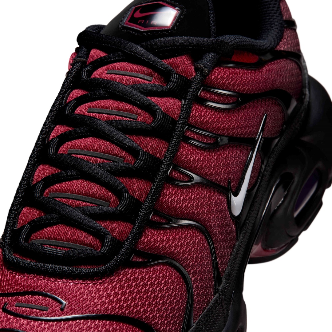 【2026年 8/8 発売】NIKE AIR MAX PLUS “Tough Red/Black” (ナイキ エア マックス プラス “タフレッド/ブラック”) [DM0032-601]