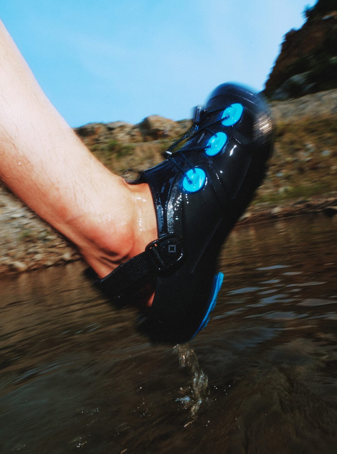 Helinox x Crocs “Quick Trail Clog”が2027年 7/27 発売 (ヘリノックス クロックス “クイック トレイル クロッグ”)