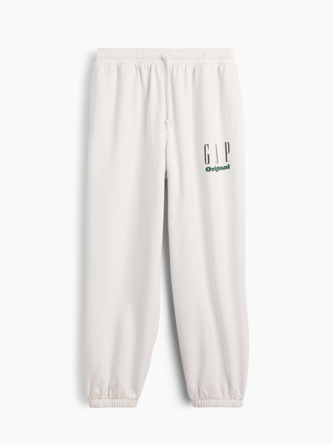 Gap、90年代のアーカイブロゴから着想を得たスウェットコレクションが発売 (ギャップ)