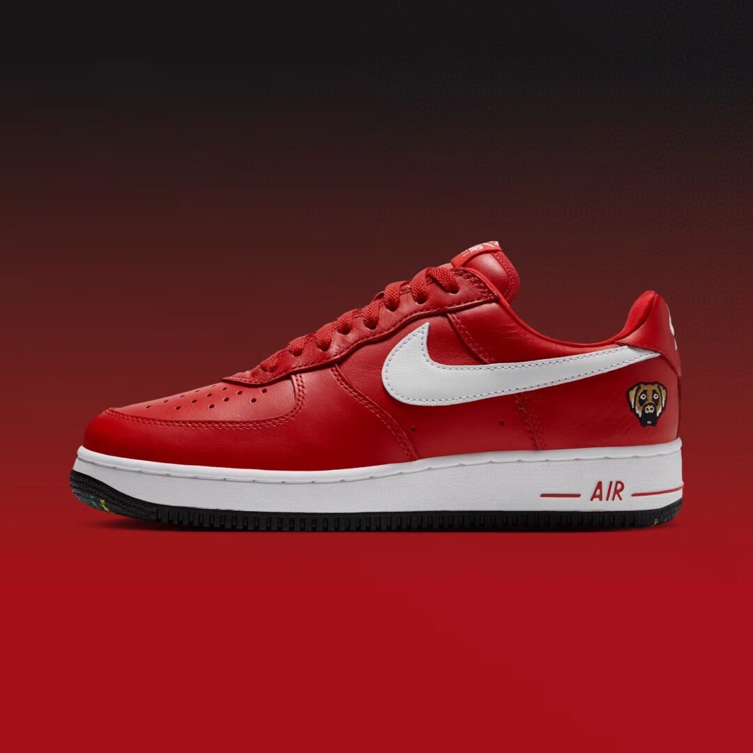 【2026年 8/6 発売予定】VICTOR VICTOR WORLDWIDE x NIKE AIR FORCE 1 01 LOW “Red/White” (ヴィクター・ヴィクター・ワールドワイド ナイキ エア フォース 1 ロー “レッド/ホワイト”) [IV3238-600]