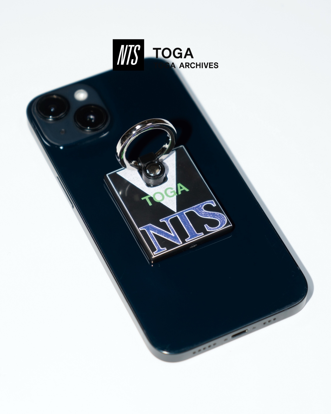 TOGA x NTS Radio capsule collectionが2026年 7/31 発売 (トーガ エヌティエス ラジオ)