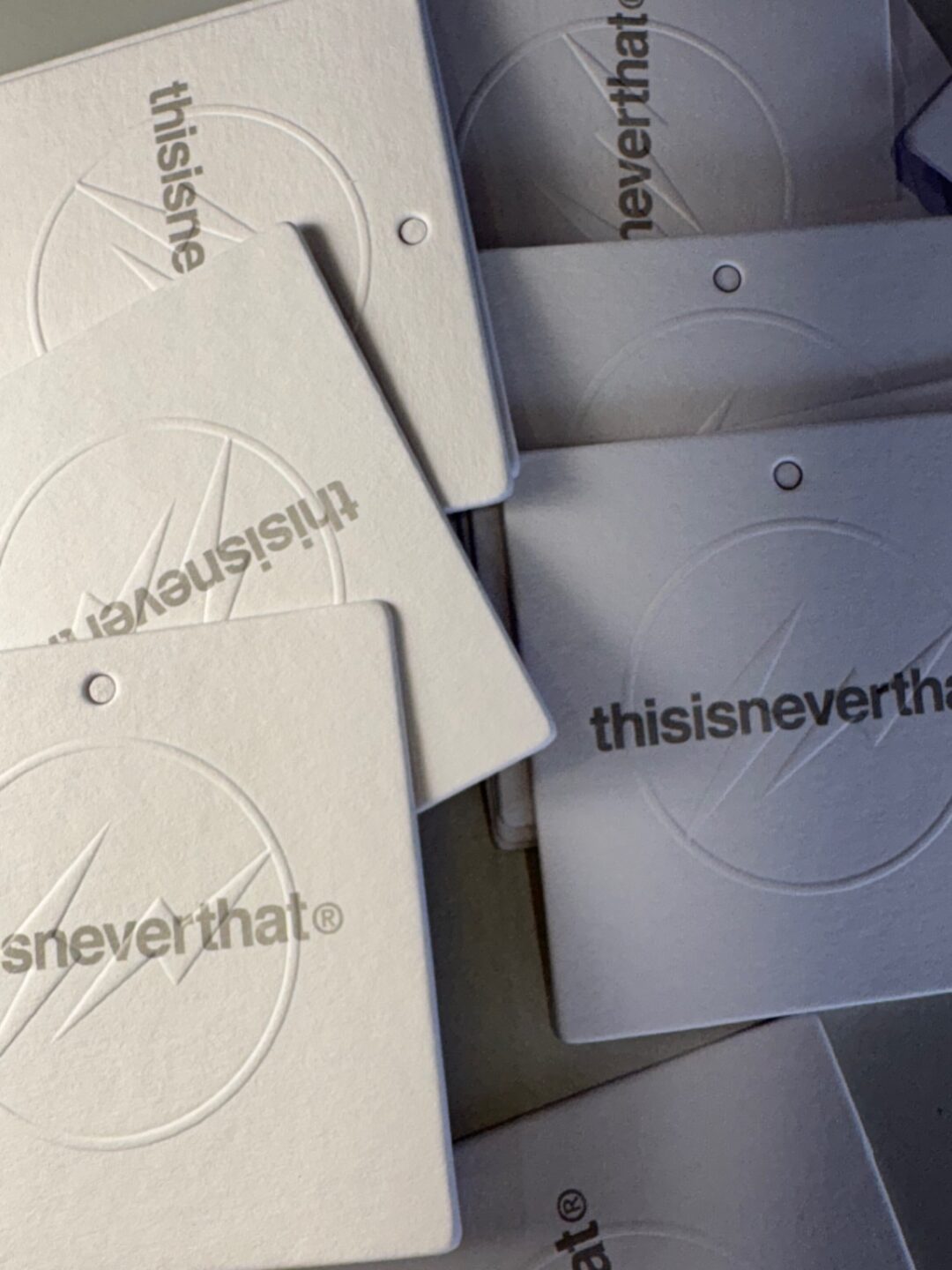 FRAGMENT × thisisneverthat 2026 コラボレーションが2026年 8/7 12:00 発売 (ディスイズネバーザット フラグメント 藤原ヒロシ)