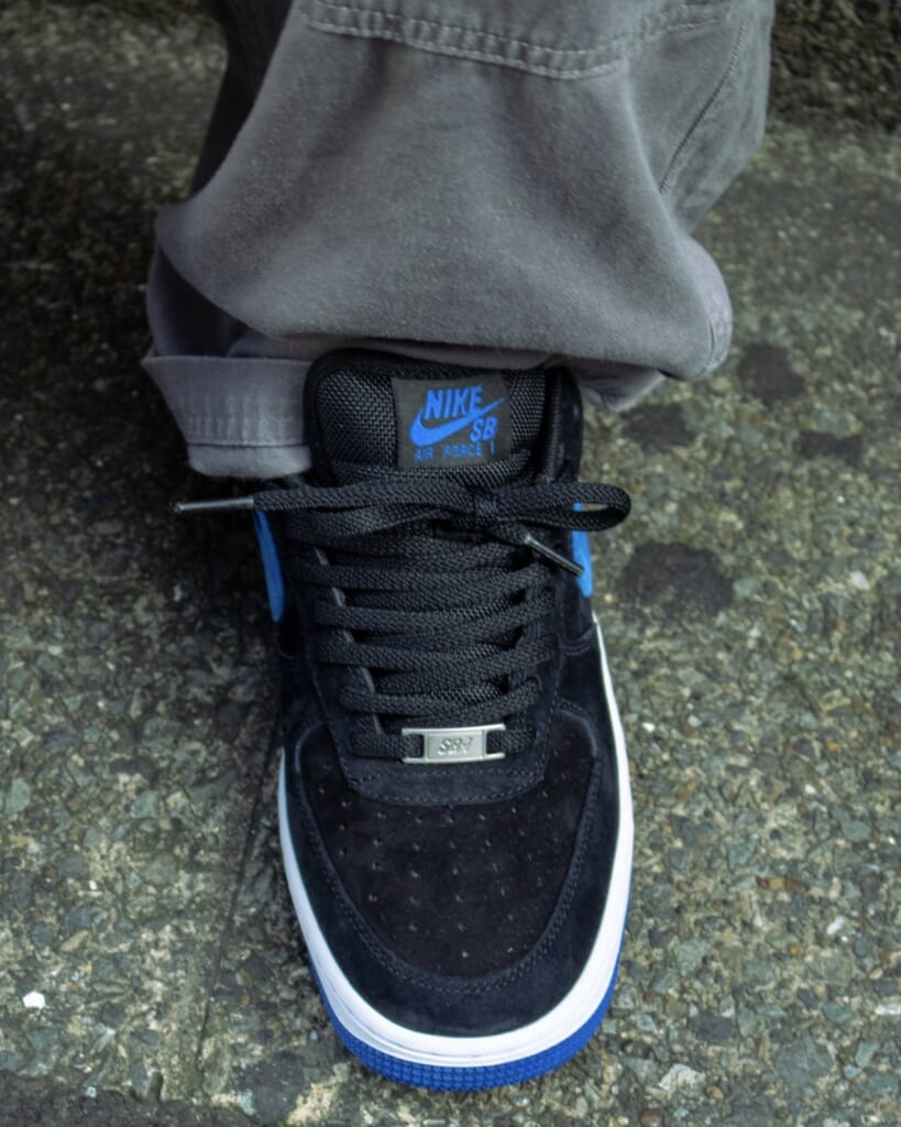 【2026年 10/9 発売】instant x NIKE SB AIR FORCE 1 LOW “Color of the Month/Black/Royal” (インスタント ナイキ エア フォース 1 ロー “カラー オブ ザ マンス/ブラック/ロイヤル”) [IV6099-002]