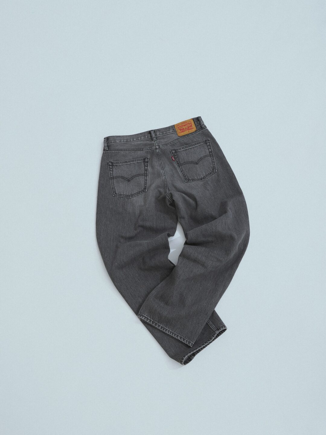 Levi’s × URBAN RESEARCH 3ブランドから「EXTRA BAGGY UTILITY」など4型を2026年 8月 順次発売 (リーバイス アーバンリサーチ DOORS iD)