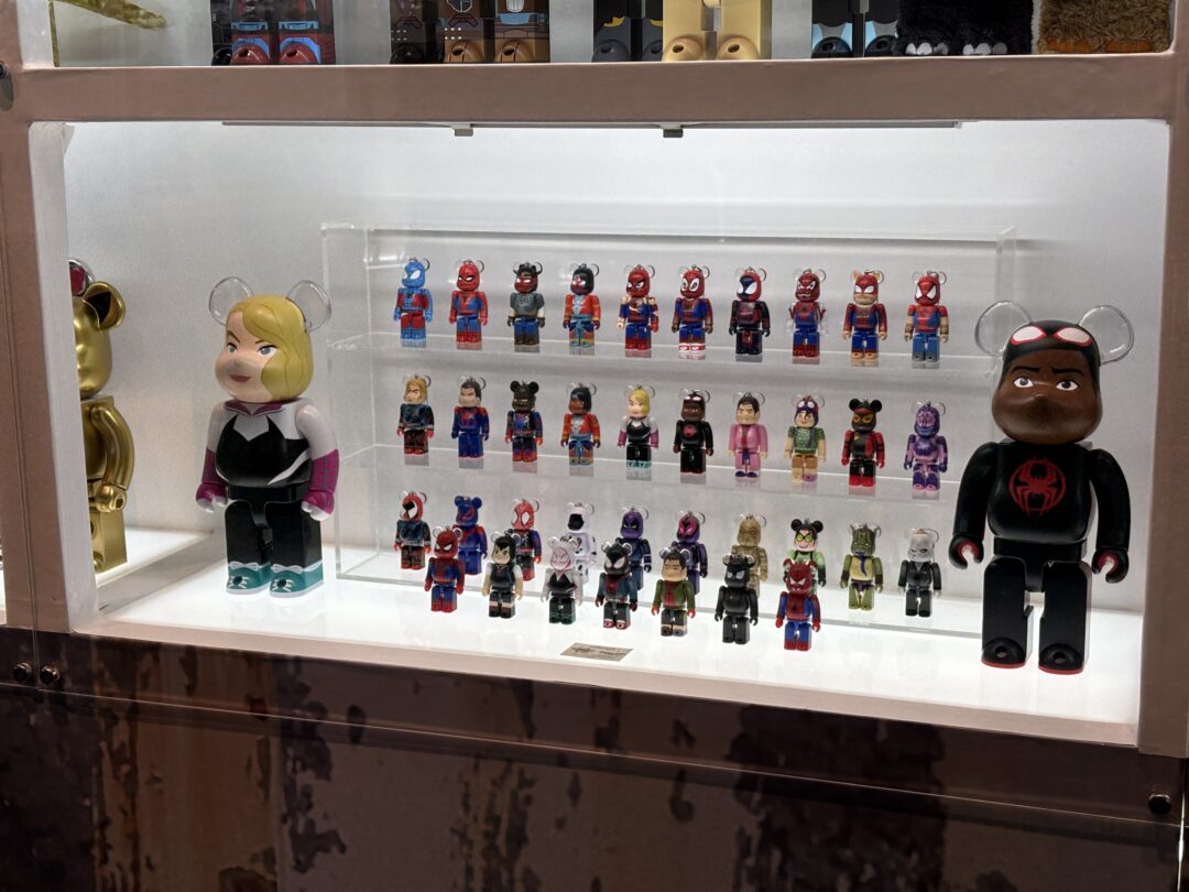 Spider-Man: Into the Spider-Verse/Happyくじ「BE@RBRICK」が2026年 9月 発売 (スパイダーマン:スパイダーバース ハッピーくじ ベアブリック)