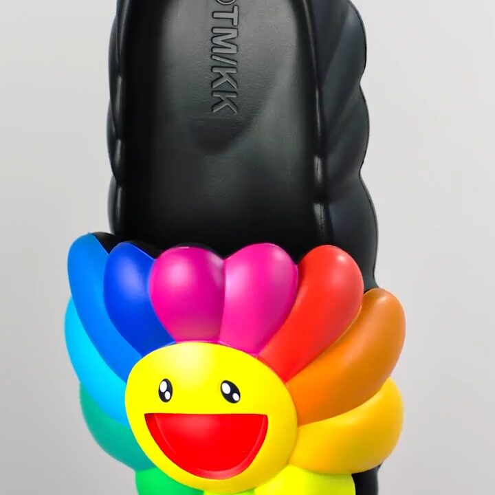 Takashi Murakami “OHANA FULL-BLOOM RAINBOW”が2026年 7/23 発売 (村上隆 サンダル “オハナ フルブルーム レインボー”)