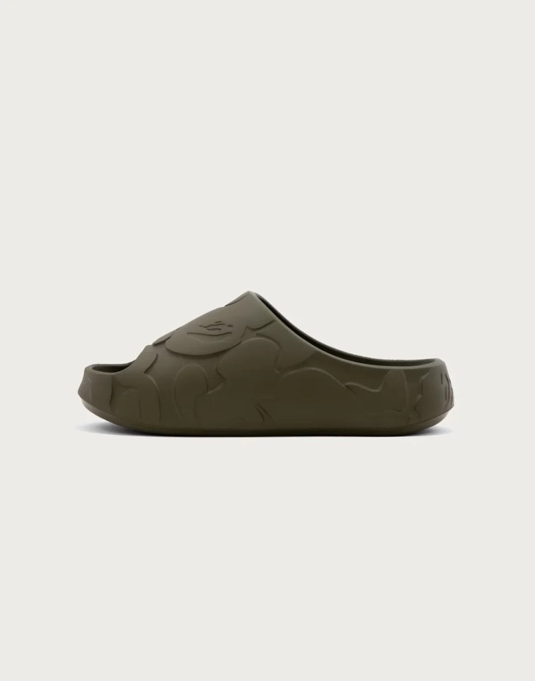 A BATHING APE 2026 SS “BAPE SLIDE” 第2弾が2026年 7/31 12:00 & 8/1 発売 (ア ベイシング エイプ “ベイプ スライド”)