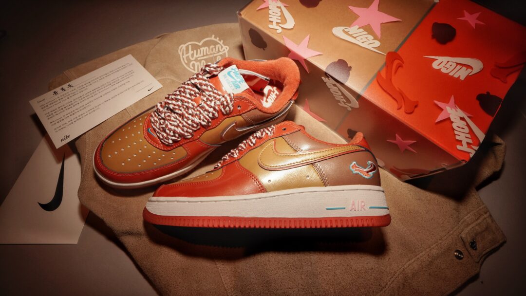 【2026年 10/17 & 10/22 発売】NIGO x BTS/J-Hope x NIKE AIR FORCE 1 01 LOW “Burnt Sunrise” (ニゴー ジェイホープ ナイキ エア フォース 1 ロー “バーントサンライズ”) [IO8766-800]