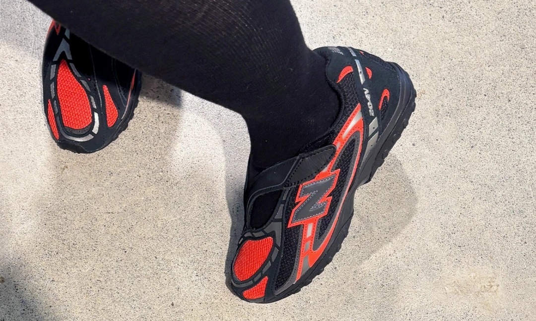 【2026年 8/8 発売】New Balance U204V MCV “NEO FLAME/BLACK” (ニューバランス) [U204VMCV]