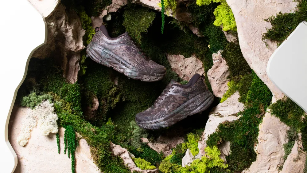 BEAMS × HOKA Bondi 7 コラボアイテムが2026年 8/7 & 8/8 & 8/14 発売 (ビームス ホカ ボンダイ)