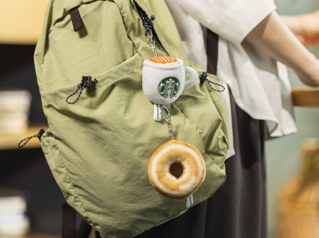 スタバ初のカプセルトイ「スターバックス ジョイフル カプセル」が2026年 8/2 発売 (STARBUCKS)